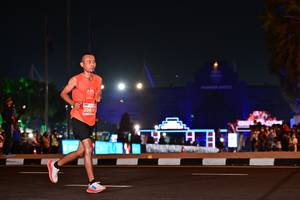 BIB: 2067
                            <button type="button" onclick="openModal(15069953)" class="btn btn-primary btn-sm float-right btn-popup" data-toggle="modal" data-target=".modal-high-quality">
                        <i class="fas fa-shopping-cart"></i> Add to Cart
                    </button>
                                            <button type="button" onclick="isThisMe(15069953, true)" class="btn btn-success btn-sm float-right btn-popup btn-isme hidden" data-toggle="tooltip" data-placement="bottom" title="นี่คือรูปของคุณใช่ไหม คลิกที่นี่เพื่อเอาเข้าอัลบั้ม">
                        <i class="fas fa-plus"></i> Add to album
                    </button>
                    <button type="button" onclick="isThisMe(15069953, false)" class="btn btn-warning btn-sm float-right btn-popup btn-isnotme hidden">
                        <i class="fas fa-ban"></i> Remove from album
                    </button>